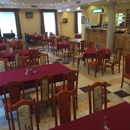 Bed and Breakfast Aranytal Panzio Комаром Екстер'єр фото