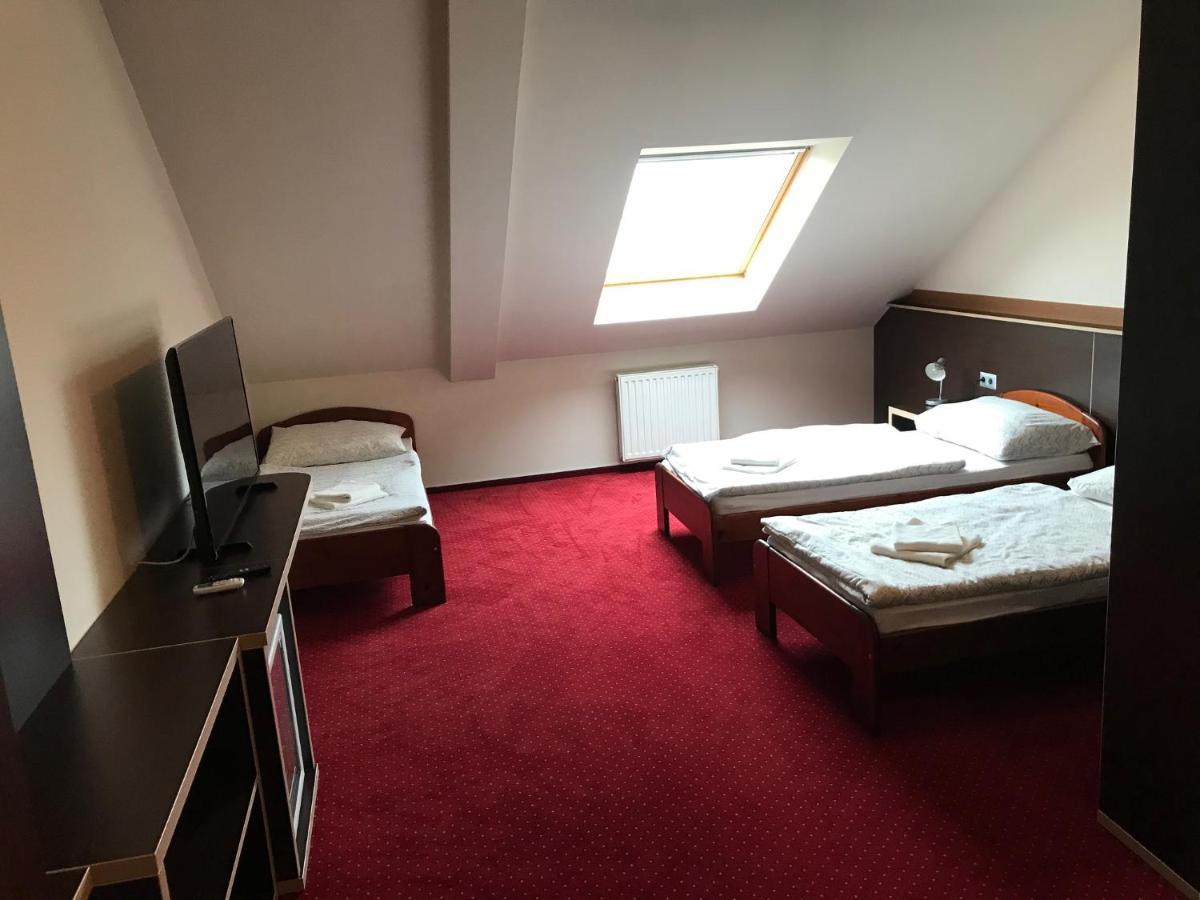 Bed and Breakfast Aranytal Panzio Комаром Екстер'єр фото